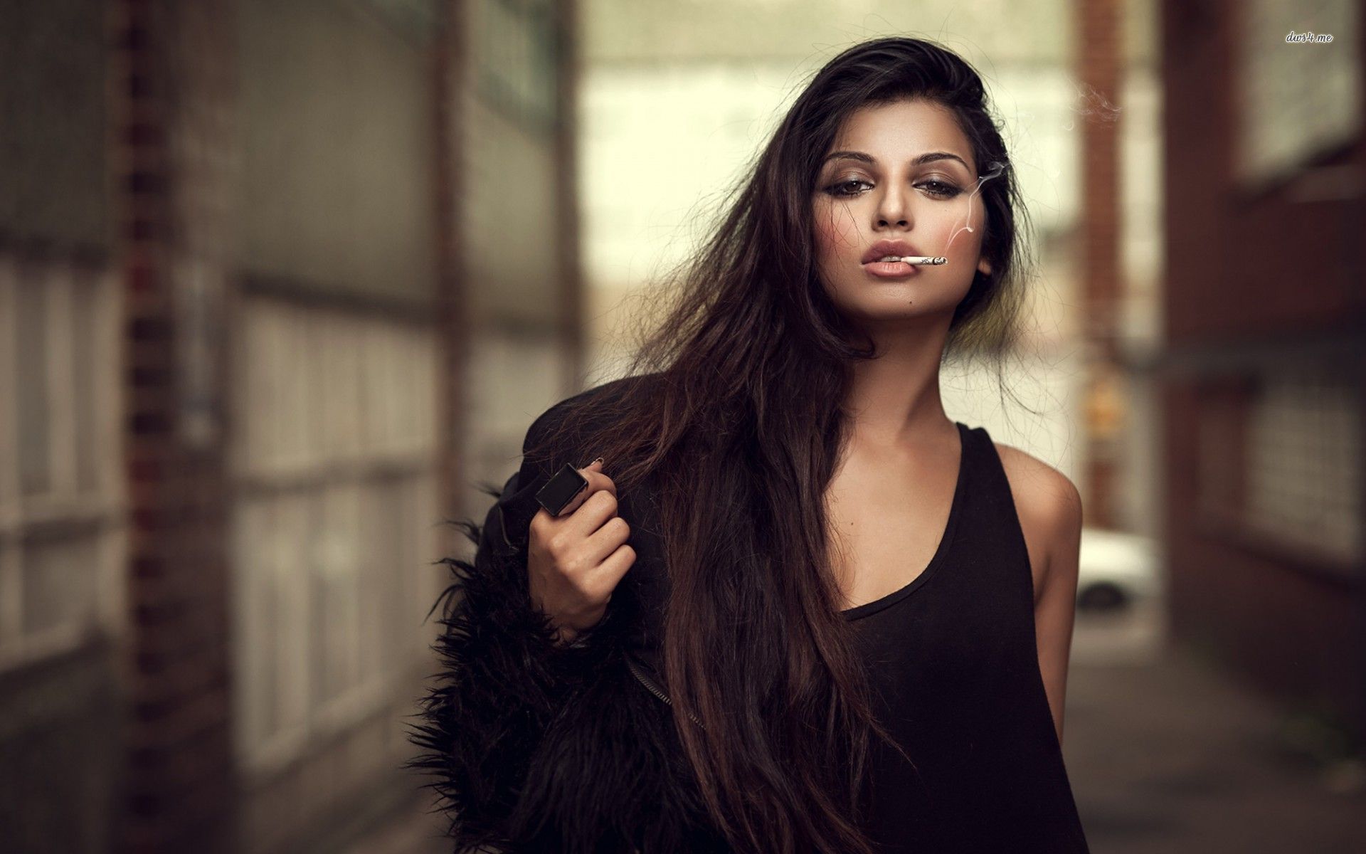 A playful frame from Sassy girls — online in Chongqing