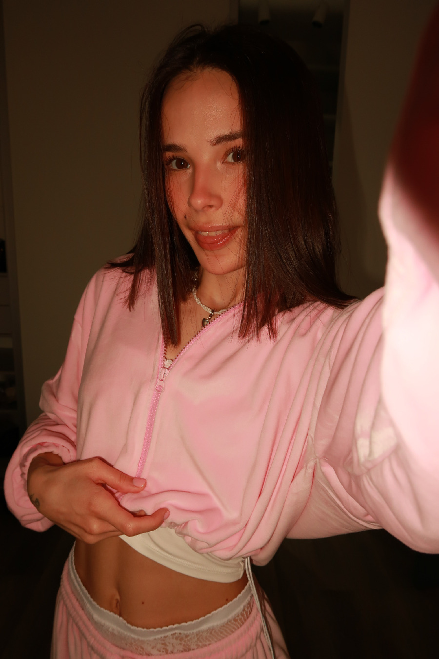 Tina brings the glow — live moments in Chongqing